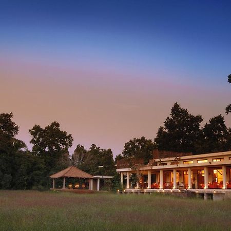 Mahua Kothi Bandhavgarh - A Taj Safari Villa Tala  Luaran gambar